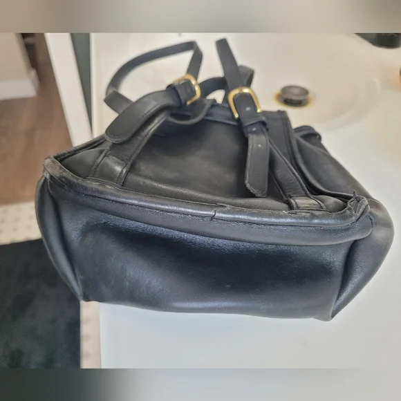 Vintage Coach Daypack - Picture 9 of 10